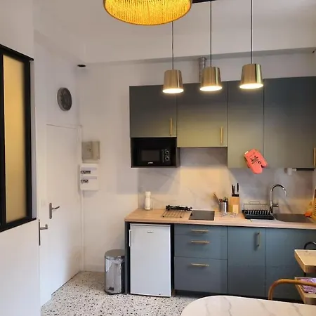 A 100 M De La Piquot 44 Apartment